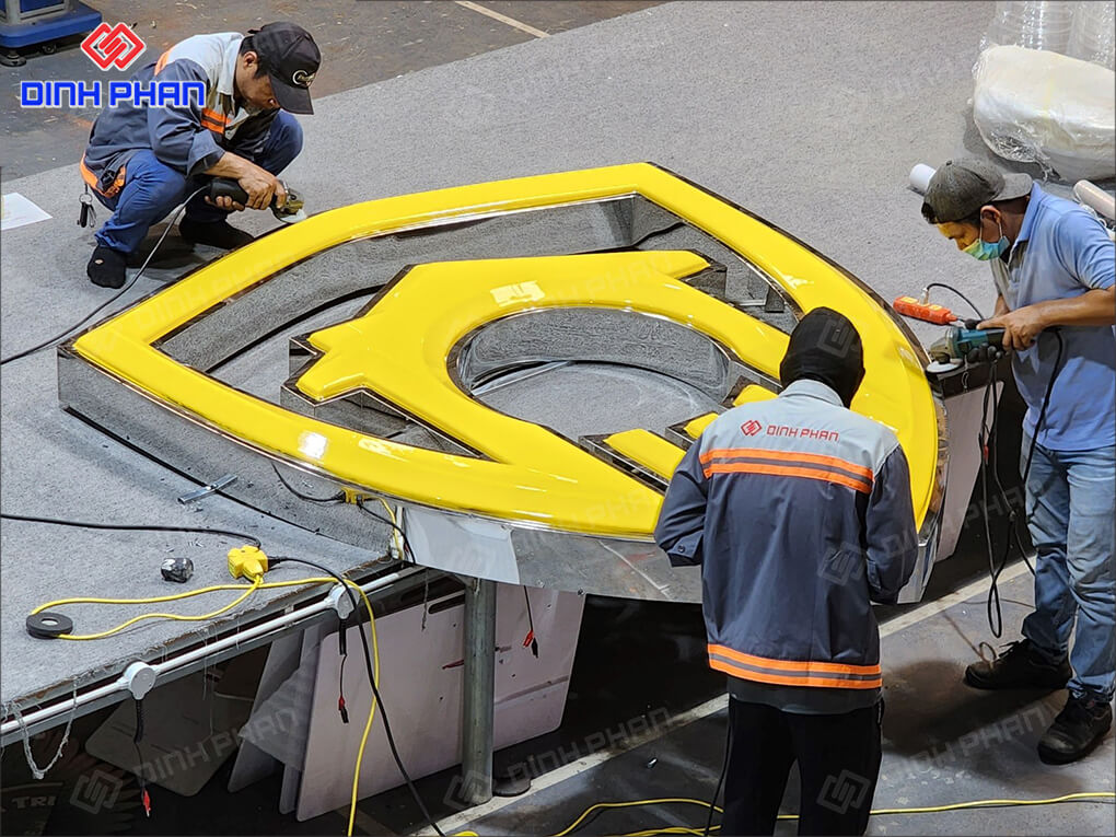Bảng Hiệu Chữ Mica RITAVO Thi Công Chữ Mica Nổi Cao Cấp – Đinh Phan