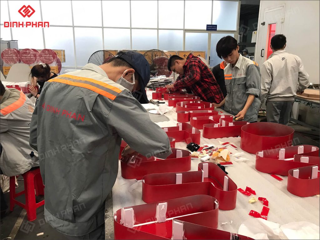 bang hieu chu mica Winmart